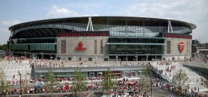 Emirates-Stadium-designed-by-Populous-©-Simon-Warren1-990x465